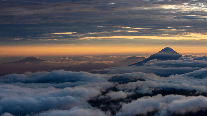 INDONÉSIE / JAVA / VOLCAN MERAPI